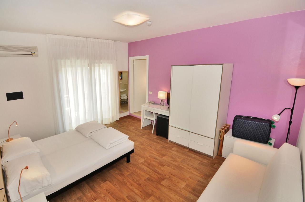 Hotel Nederland Каорле Екстер'єр фото